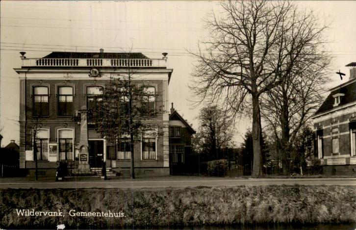 Wildervank - Gemeentehuis, Verzamelen, Ansichtkaarten | Nederland, Gelopen, Groningen, Voor 1920, Ophalen of Verzenden