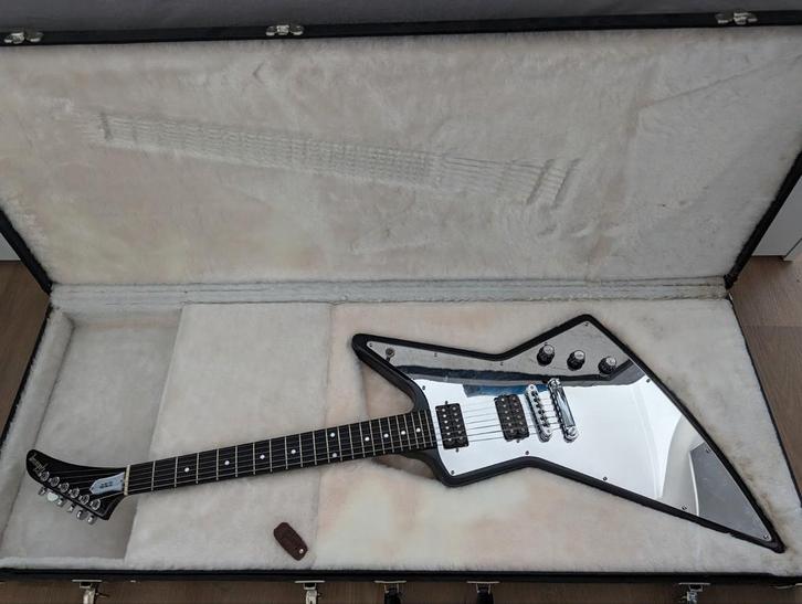 Zeldzame Gibson Explorer New Century met koffer!, Muziek en Instrumenten, Snaarinstrumenten | Gitaren | Elektrisch, Gebruikt, Solid body