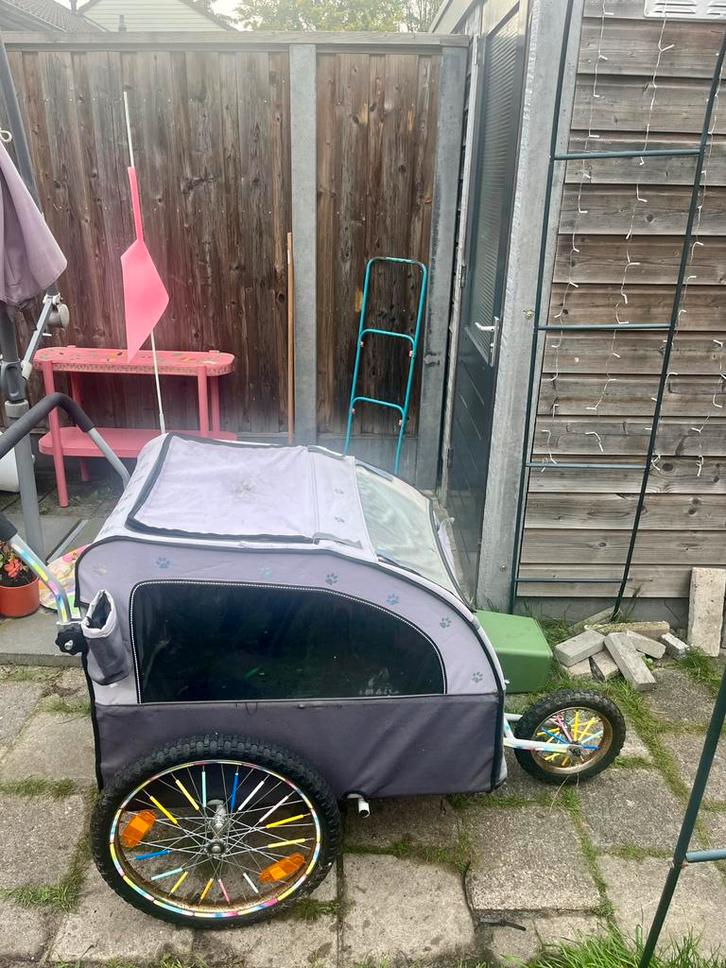 Honden wandelkar en fietskar maximaal 40 kg, Fietsen en Brommers, Fietsaccessoires | Aanhangers en Karren, Gebruikt, Hondenkar