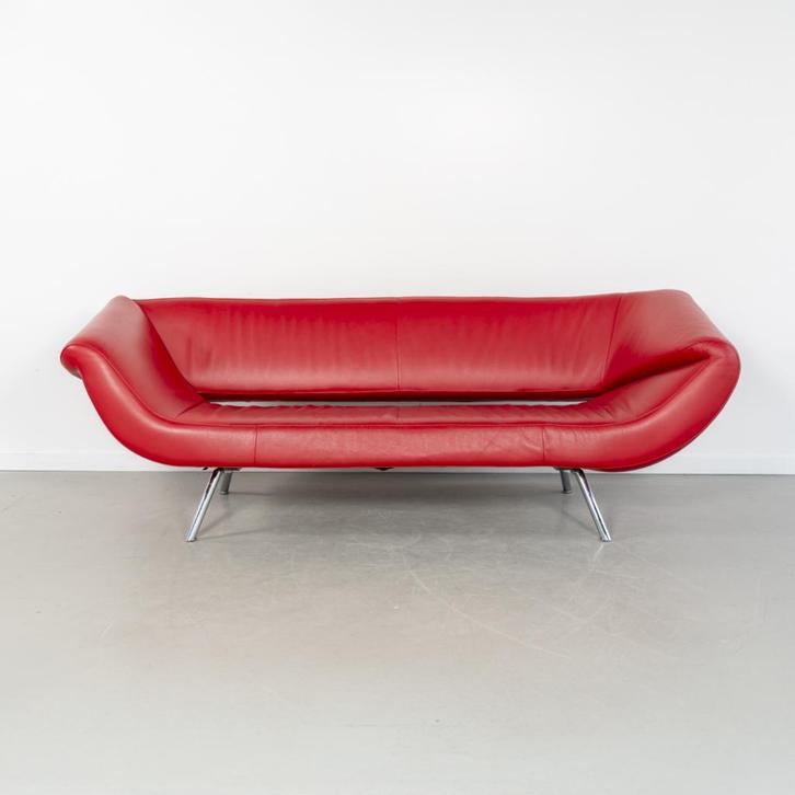 1x Leolux Arabella 3-zits/220cm Bank Rood Leer - Chroom, Huis en Inrichting, Banken | Bankstellen, Zo goed als nieuw, Rechte bank