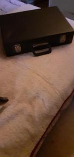 documentenkoffer, Ophalen, Hard kunststof, Slot, Minder dan 50 cm