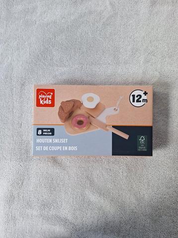 Houten snijset kinderkeukentje tbv goed doel  beschikbaar voor biedingen