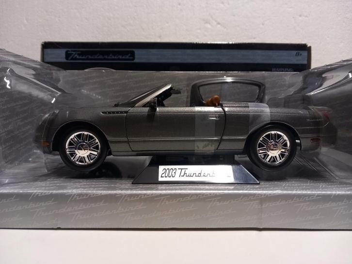 Ford Thunderbird cabriolet met kap grijs Beanstalk 1:18 KRD, Hobby en Vrije tijd, Modelauto's | 1:18, Zo goed als nieuw, Auto