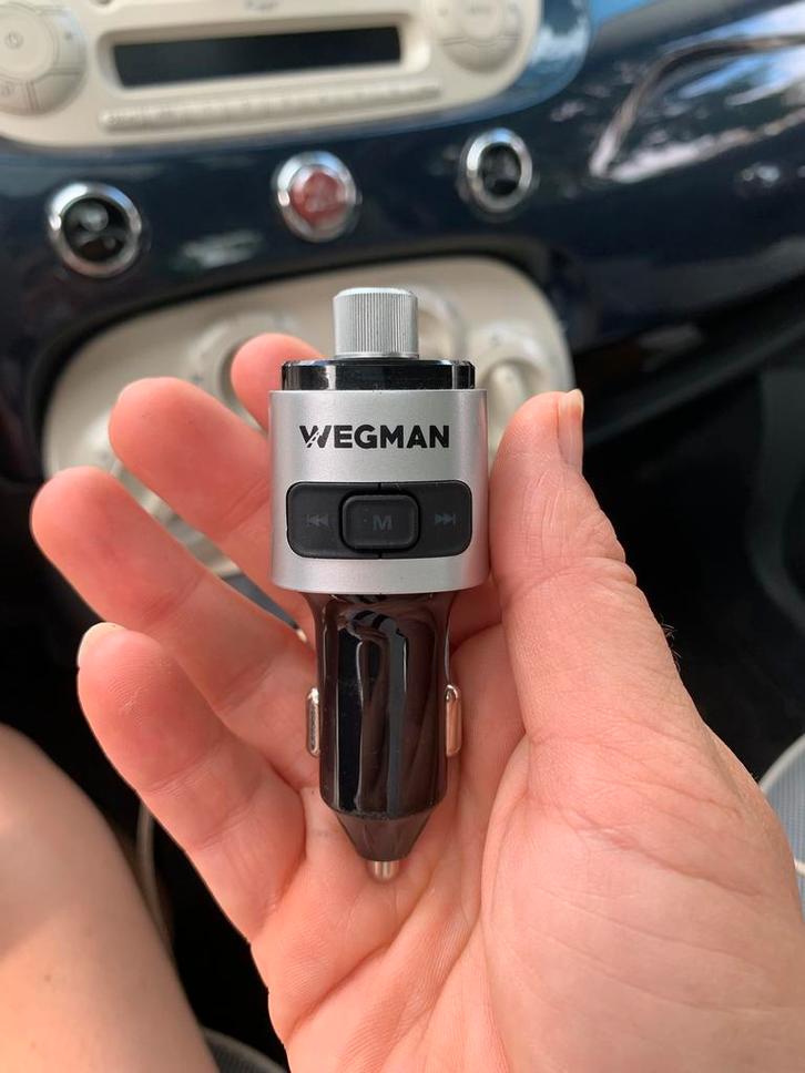 Bluethooth FM transmitter, Auto diversen, Auto-accessoires, Zo goed als nieuw, Ophalen of Verzenden