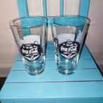 Coca Cola glazen met zwart logo set van 2, Huis en Inrichting, Keuken | Servies, Ophalen, Glas of Glazen, Overige stijlen, Glas