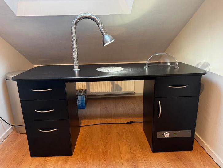 Purex nageltafel 1.50 m, Sieraden, Tassen en Uiterlijk, Uiterlijk | Lichaamsverzorging, Overige typen, Ophalen