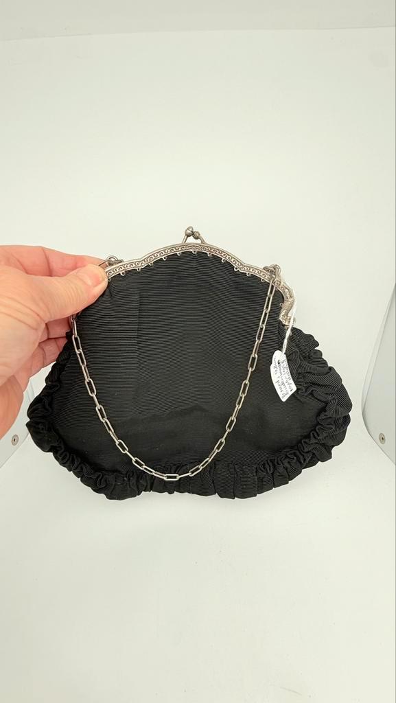 Antiek zilveren tassenbeugel met zwarte stof genaaid., Antiek en Kunst, Antiek | Goud en Zilver, Zilver, Ophalen of Verzenden