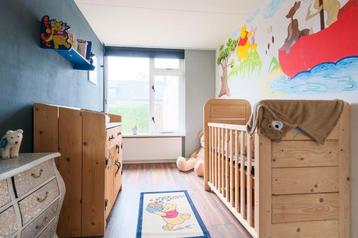 Zelfgemaakte commode en ledikant  beschikbaar voor biedingen