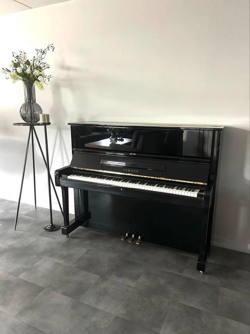 Yamaha U1 piano - hoogglans zwart, Muziek en Instrumenten, Piano's, Gebruikt, Piano, Zwart, Hoogglans, Ophalen