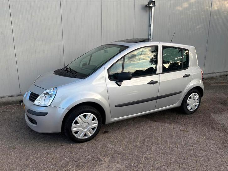 Renault Modus 1.2 16V 2007 Grijs | NAP | panoramadak |, Auto's, Renault, Particulier, Modus, ABS, Airbags, Airconditioning, Boordcomputer