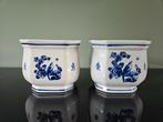 Set van 2 Delfts blauwe bloempotten, vintage, Tuin en Terras, Bloempotten, Vierkant, Ophalen of Verzenden, Zo goed als nieuw, Balkon