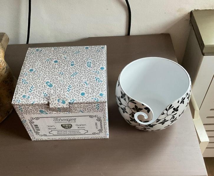 Yarn bowl,de laatsten, nu voor 15 euro per stuk., Hobby en Vrije tijd, Breien en Haken, Nieuw, Haken, Patroon of Boek, Ophalen of Verzenden