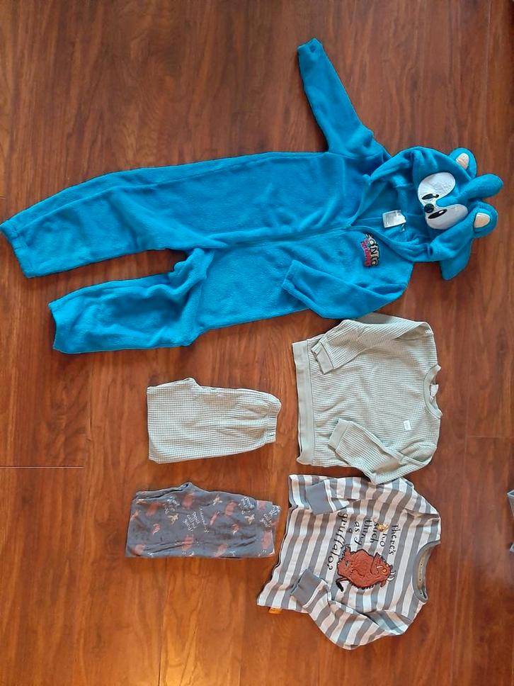3x pyjama/onsie Feetje, Gruffalo, Sonic 110/116, Kinderen en Baby's, Kinderkleding | Maat 110, Zo goed als nieuw, Jongen of Meisje