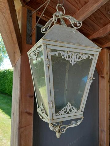 Oude lataarn met mooie details te koop!! Verlaagd in prijs!! beschikbaar voor biedingen