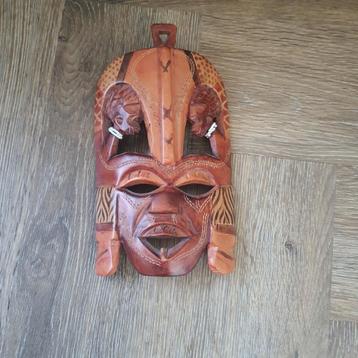 Mooi Afrikaans masker  beschikbaar voor biedingen