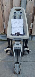 Yepp maxi fietsstoel grijs met Yepp adapter voor zadelbuis, Fietsen en Brommers, Fietsaccessoires | Fietsstoeltjes, Yepp, Voetsteuntjes