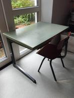 Vintage School bureau en stoeltje, Kinderen en Baby's, Kinderkamer | Tafels en Stoelen, Ophalen, Gebruikt, Tafel(s) en Stoel(en)