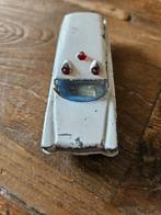 Matchbox series nr 54 S&S Cadillac ambulance (2 stuks) - 7 c, Hobby en Vrije tijd, Modelauto's | 1:43, Ophalen of Verzenden, Gebruikt