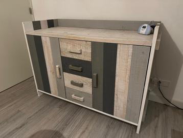 commode  beschikbaar voor biedingen