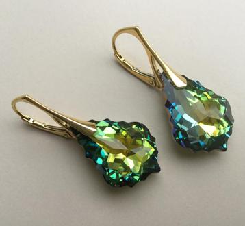 Oorbellen goud zilver Swarovski kristal NIEUW ketting parel beschikbaar voor biedingen