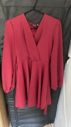 Wijnrode jurk van Boohoo, Kleding | Dames, Jurken, Maat 38/40 (M), Verzenden, Boohoo, Zo goed als nieuw