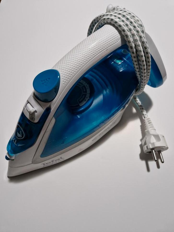 Tefal Durilium Airglide FV5718 Strijkijzer, Witgoed en Apparatuur, Strijkijzers en Strijkplanken, Gebruikt, Strijkijzer met snoer