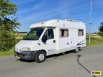 Bürstner T585 Fransbed, Caravans en Kamperen, Ringverwarming, Tot en met 2, Bürstner, Half-integraal