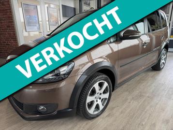 Volkswagen Touran 1.4 TSI Cross DSG Automaat beschikbaar voor biedingen