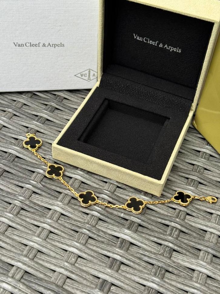 Van Cleef & Aprels armband zwart, Sieraden, Tassen en Uiterlijk, Beautycases, Zo goed als nieuw, Zwart, Ophalen of Verzenden