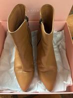 Enkel laarsjes Anonymous mt 39, Kleding | Dames, Schoenen, Ophalen of Verzenden, Zo goed als nieuw, Beige