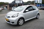 Toyota AYGO 1.0-12V COMFORT NAV. TREKHAAK/AIRCO KEURIGE STAA, Voorwielaandrijving, Euro 5, Gebruikt, Met garantie (alle)