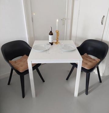 SET Tafel + 2x Stoel + 2x Kussen Bureau Tafeltje Ikea beschikbaar voor biedingen