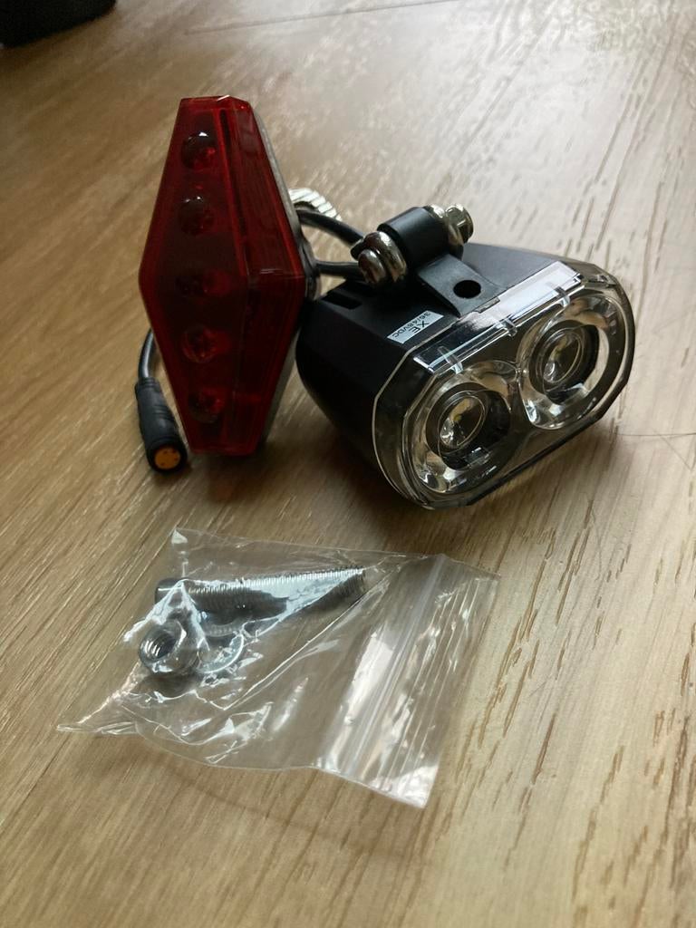MATE X 750 - Originele verlichtingset *Nieuw in verpakking*, Fietsen en Brommers, Ophalen of Verzenden, Nieuw, Overige merken