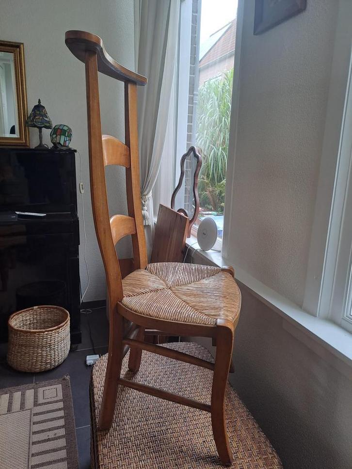Antiek Bidstoeltje met Rietzitting, Huis en Inrichting, Stoelen, Gebruikt, Eén, Hout, Bruin, Ophalen of Verzenden