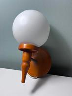 Vintage wandlamp space age witte bol lamp hout., Ophalen of Verzenden