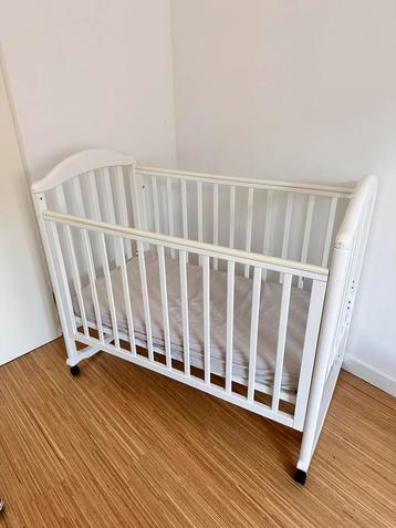 Baby crib beschikbaar voor biedingen