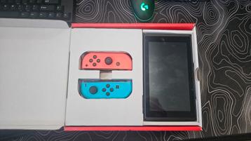 Nintendo switch (2023) Compleet met doos beschikbaar voor biedingen