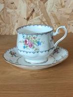 Royal Albert Petit Point China Kop en Schotel, Ophalen of Verzenden, Zo goed als nieuw, Overige stijlen, Kop(pen) en/of Schotel(s)
