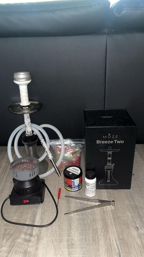 Moze Breeze Two - Wavy Frosted Hookah/Shisha, Verzamelen, Rookartikelen, Aanstekers en Luciferdoosjes, Zo goed als nieuw, Sigarenbandjes