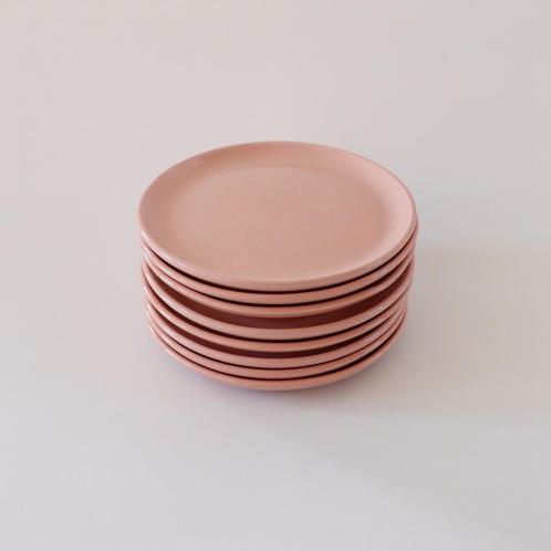 Roze aardewerk gebaksbordjes vintage set van 8, Huis en Inrichting, Keuken | Servies, Zo goed als nieuw, Bord(en), Overige stijlen