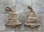 2 houten klokken landelijk, stoer, sober, Huis en Inrichting, Woonaccessoires | Overige, Ophalen of Verzenden, Zo goed als nieuw