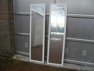 Spiegels beschikbaar voor biedingen