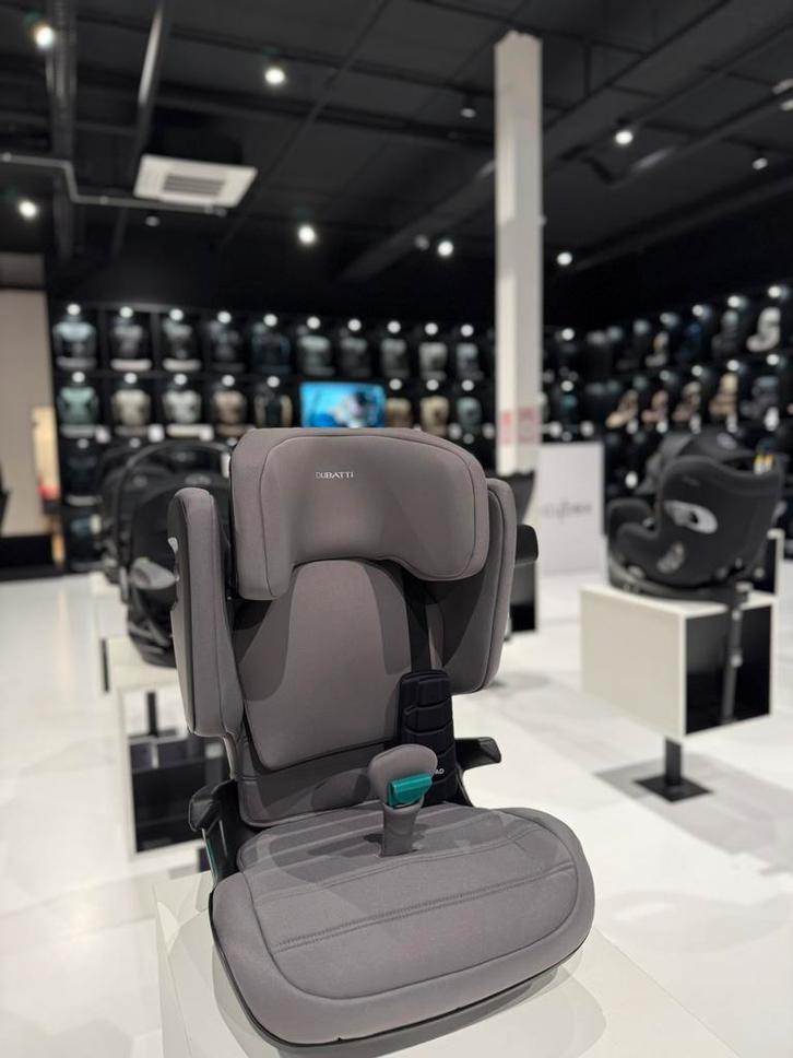 Dubatti by Britax Römer Kidfix Pro - Storm Grey, Kinderen en Baby's, Autostoeltjes, Zo goed als nieuw, Romer, 15 t/m 36 kg, Isofix