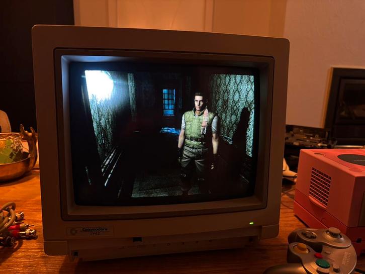 Commodore 1942 Bi-Sync CRT monitor, Computers en Software, Desktop Pc's, Zo goed als nieuw, Gaming, Ophalen