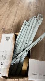 Vier setjes ladengeleiders, Doe-het-zelf en Verbouw, IJzerwaren en Bevestigingsmiddelen, Ophalen, Gebruikt, Minder dan 50 mm, Overige typen