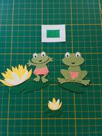 P1 Stansjes 2 kiwi groene kikkers met gele lelie en blad, Ophalen of Verzenden, Nieuw, Kerst, Overige typen