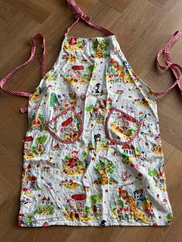 Blond amsterdam efteling schort beschikbaar voor biedingen