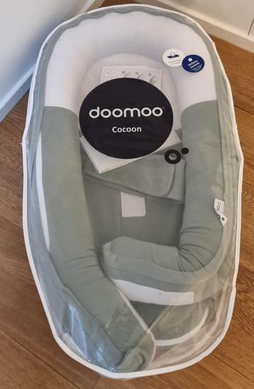 Domoo Cocoon Green Baby Nestje beschikbaar voor biedingen