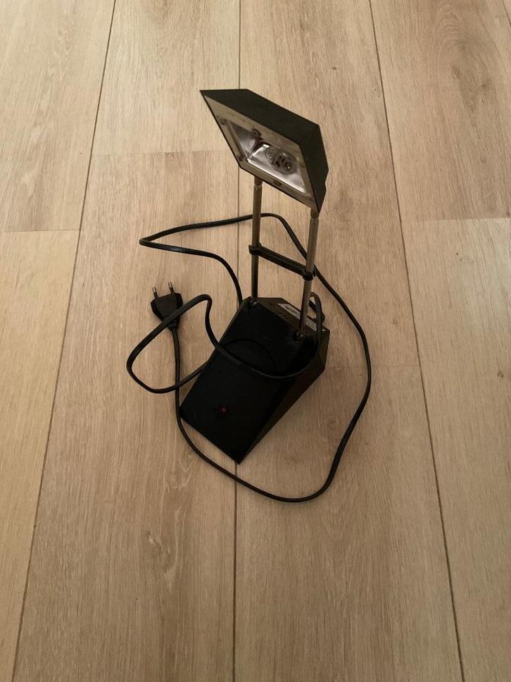 Strakke zwarte bureaulamp met schakelaar, Huis en Inrichting, Lampen | Tafellampen, Gebruikt, Metaal, Ophalen