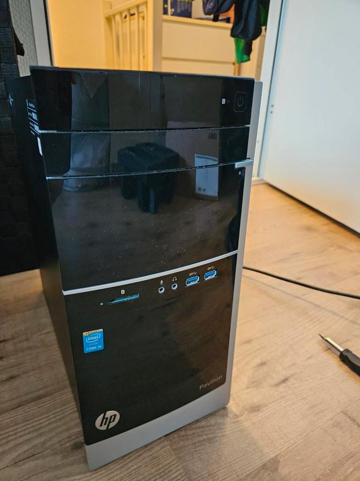 HP Pavilion 500-402nd Desktop PC (i5), Computers en Software, Desktop Pc's, Gebruikt, 3 tot 4 Ghz, HDD, SSD, Ophalen